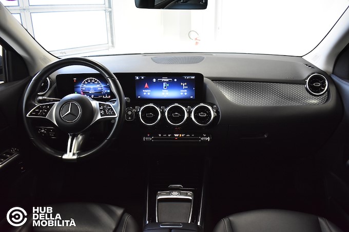 MERCEDES-BENZ GLA 200 d Automatic Progressive Advanced